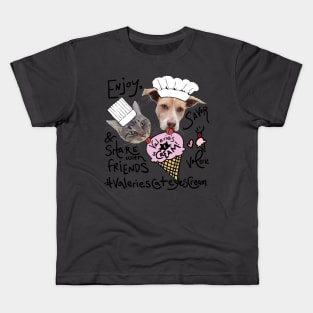 Noelle and Molly Share a cone of Valeriescateyescream Kids T-Shirt